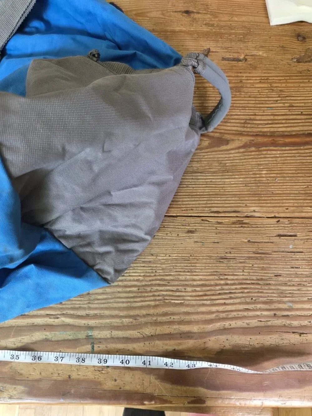 36" Outdoor Products Huge Duffle Bag Blue Durability w Shoulder Strap 36x18x18" - Picture 8 of 10